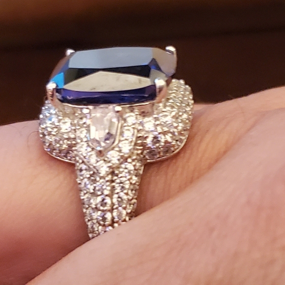 Charles Winston blue sapphire ring  gorgeous! - Picture 4 of 8